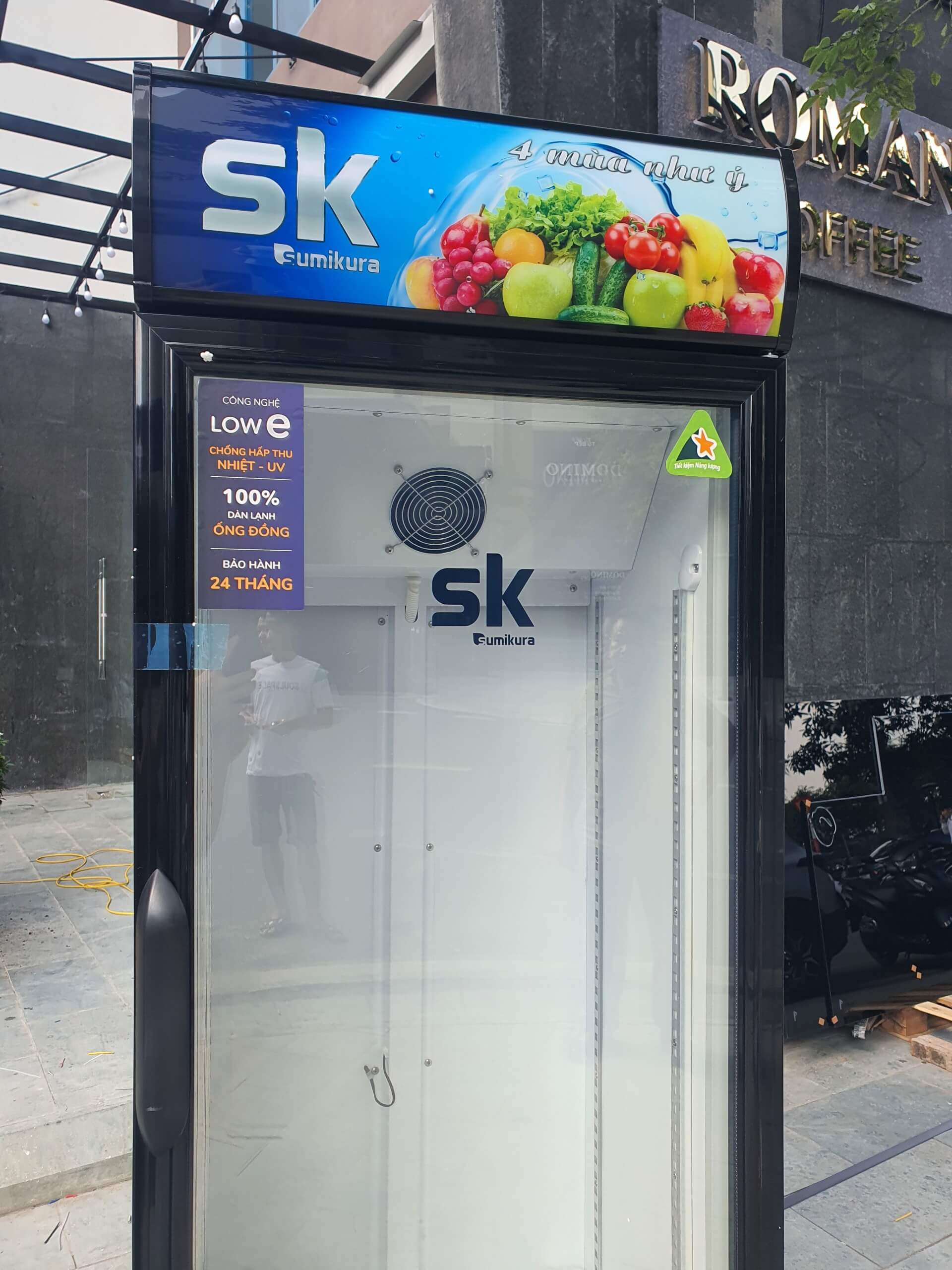 Hình ảnh thực tế tủ mát Sumikura SKSC-300
