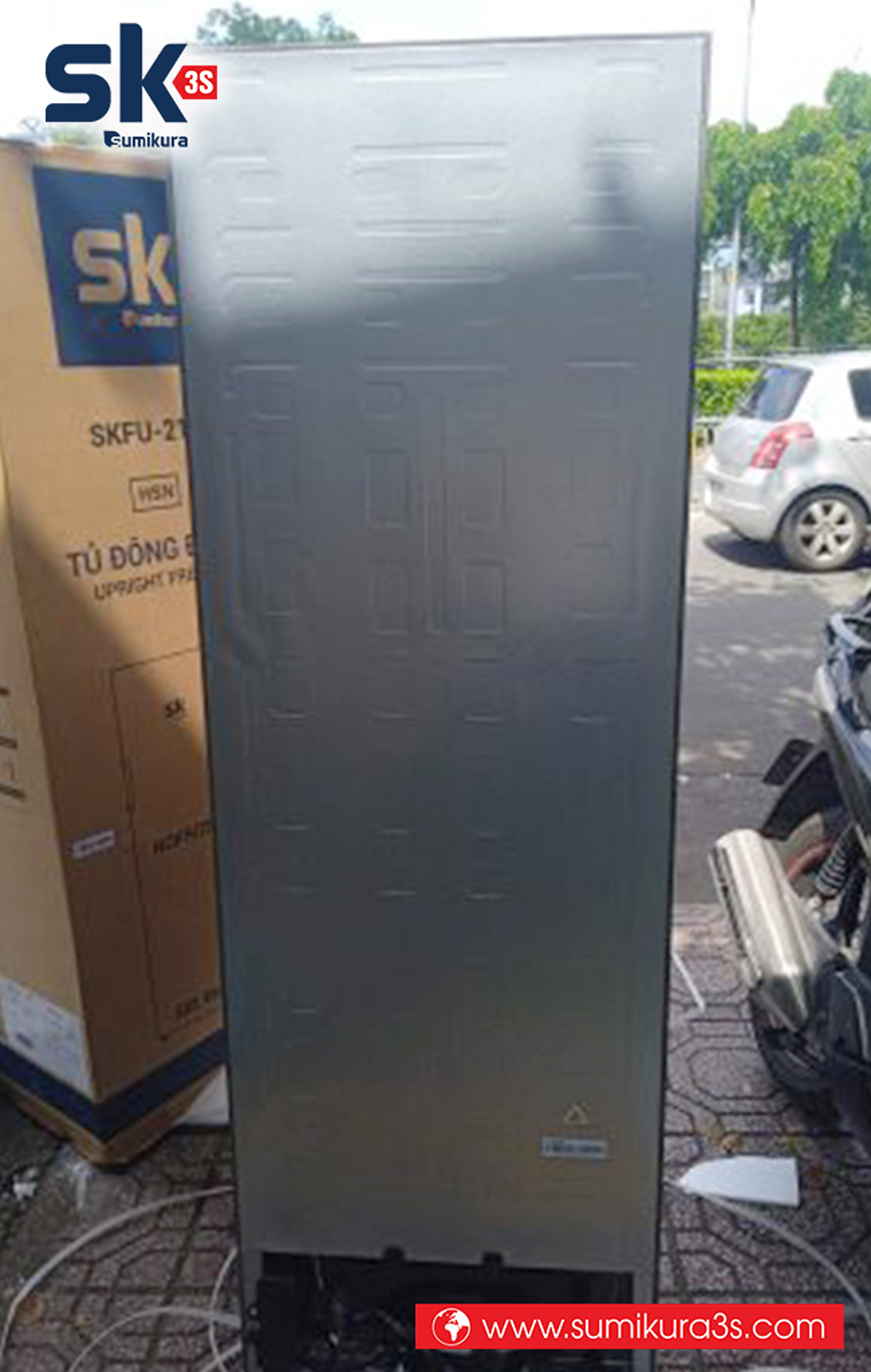 Mặt sau Tủ đông Sumikura SKFU-218HSN